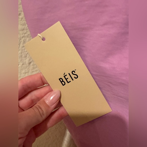 BEIS The Crescent Catchall in Berry NWT - Picture 9 of 13